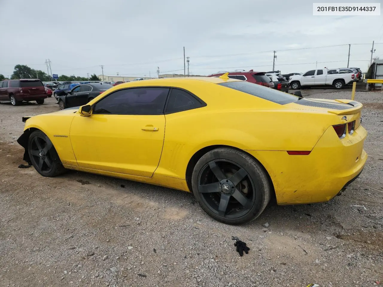 2013 Chevrolet Camaro Lt VIN: 2G1FB1E35D9144337 Lot: 63164105