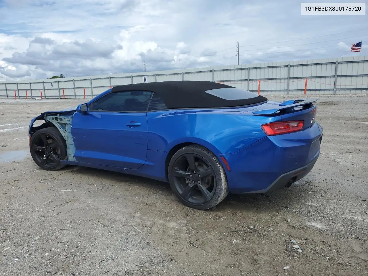 2018 Chevrolet Camaro Lt VIN: 1G1FB3DX8J0175720 Lot: 55834585