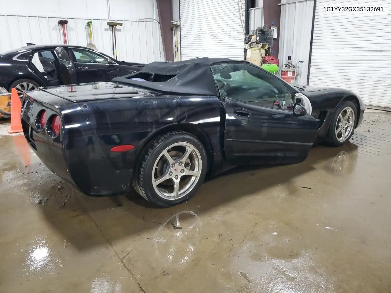 2003 Chevrolet Corvette VIN: 1G1YY32GX35132691 Lot: 56364705