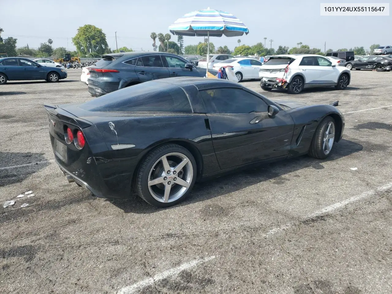 2005 Chevrolet Corvette VIN: 1G1YY24UX55115647 Lot: 61033055