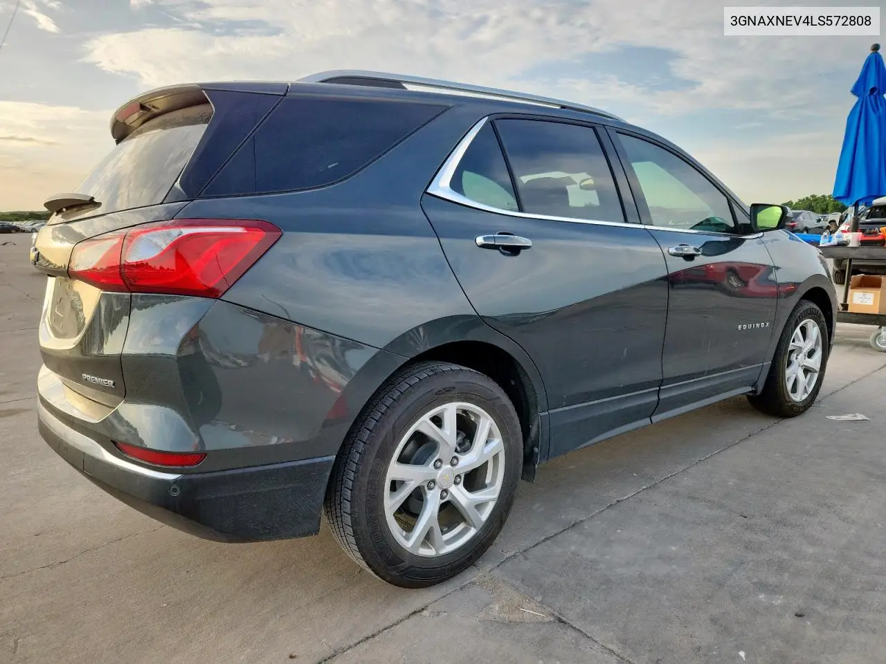 2020 Chevrolet Equinox Premier VIN: 3GNAXNEV4LS572808 Lot: 62822495