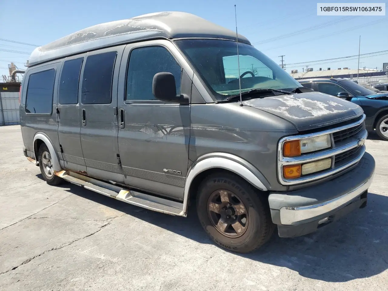 1998 Chevrolet Express G1500 VIN: 1GBFG15R5W1063475 Lot: 60685705
