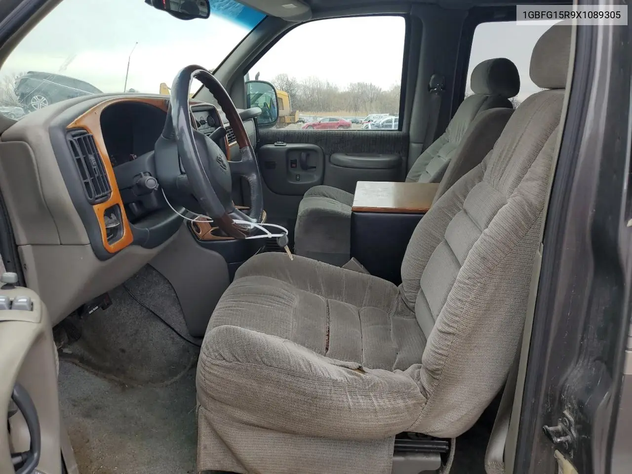 1999 Chevrolet Express G1500 VIN: 1GBFG15R9X1089305 Lot: 51810075