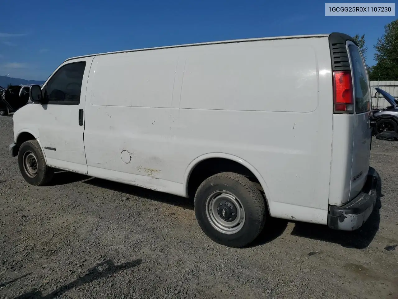 1999 Chevrolet Express G2500 VIN: 1GCGG25R0X1107230 Lot: 60635305