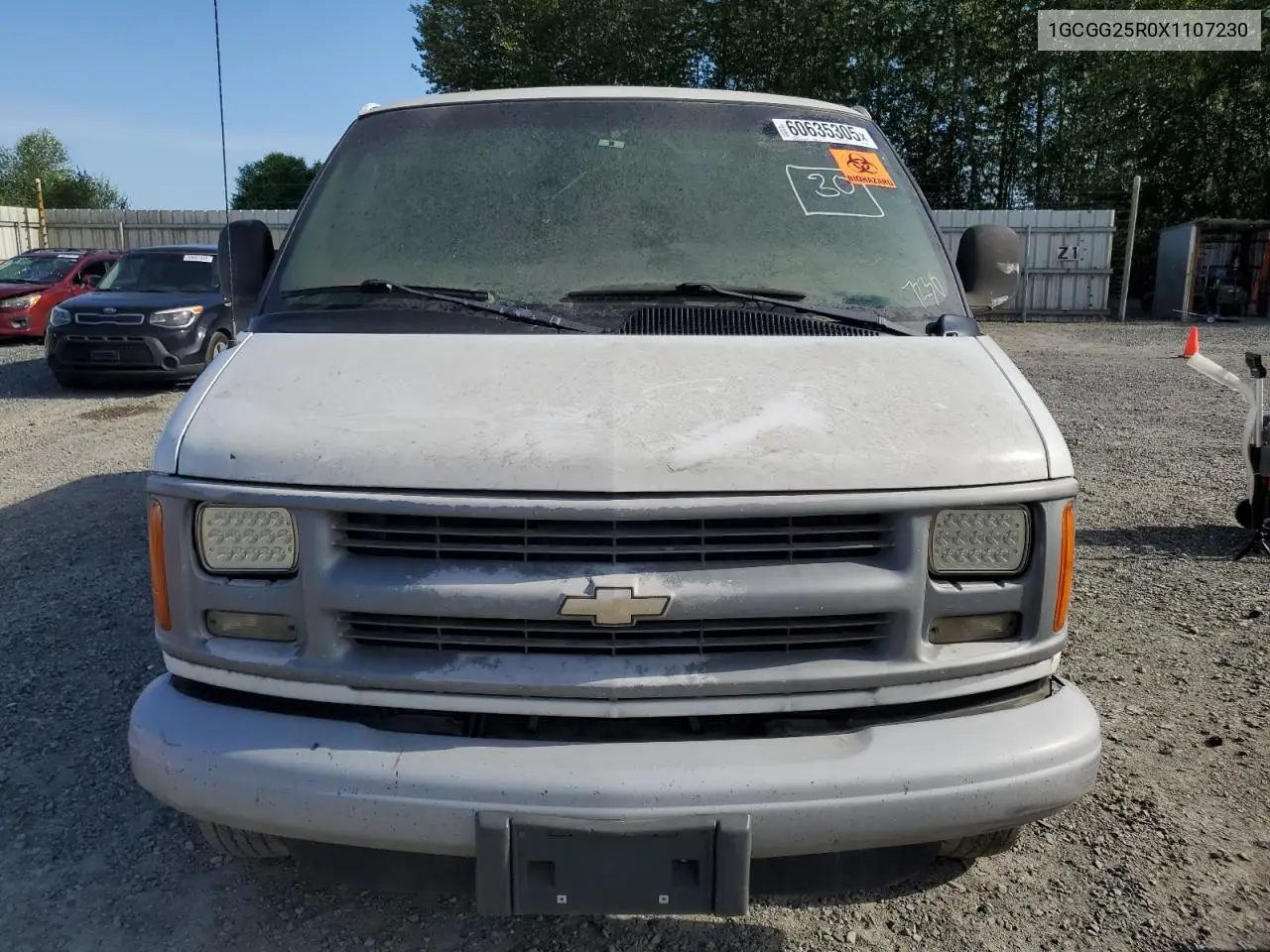 1999 Chevrolet Express G2500 VIN: 1GCGG25R0X1107230 Lot: 60635305