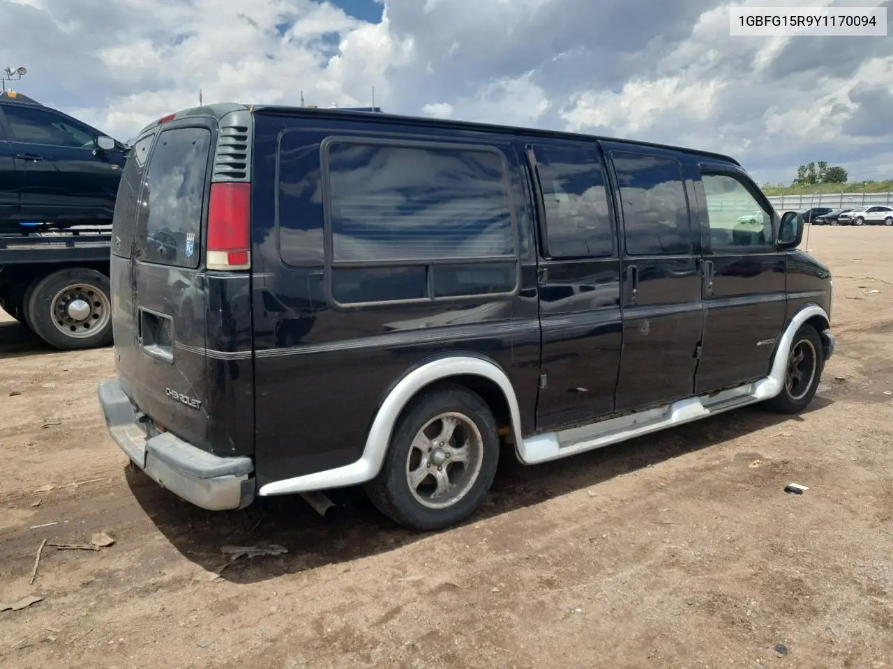 2000 Chevrolet Express G1500 VIN: 1GBFG15R9Y1170094 Lot: 59814765