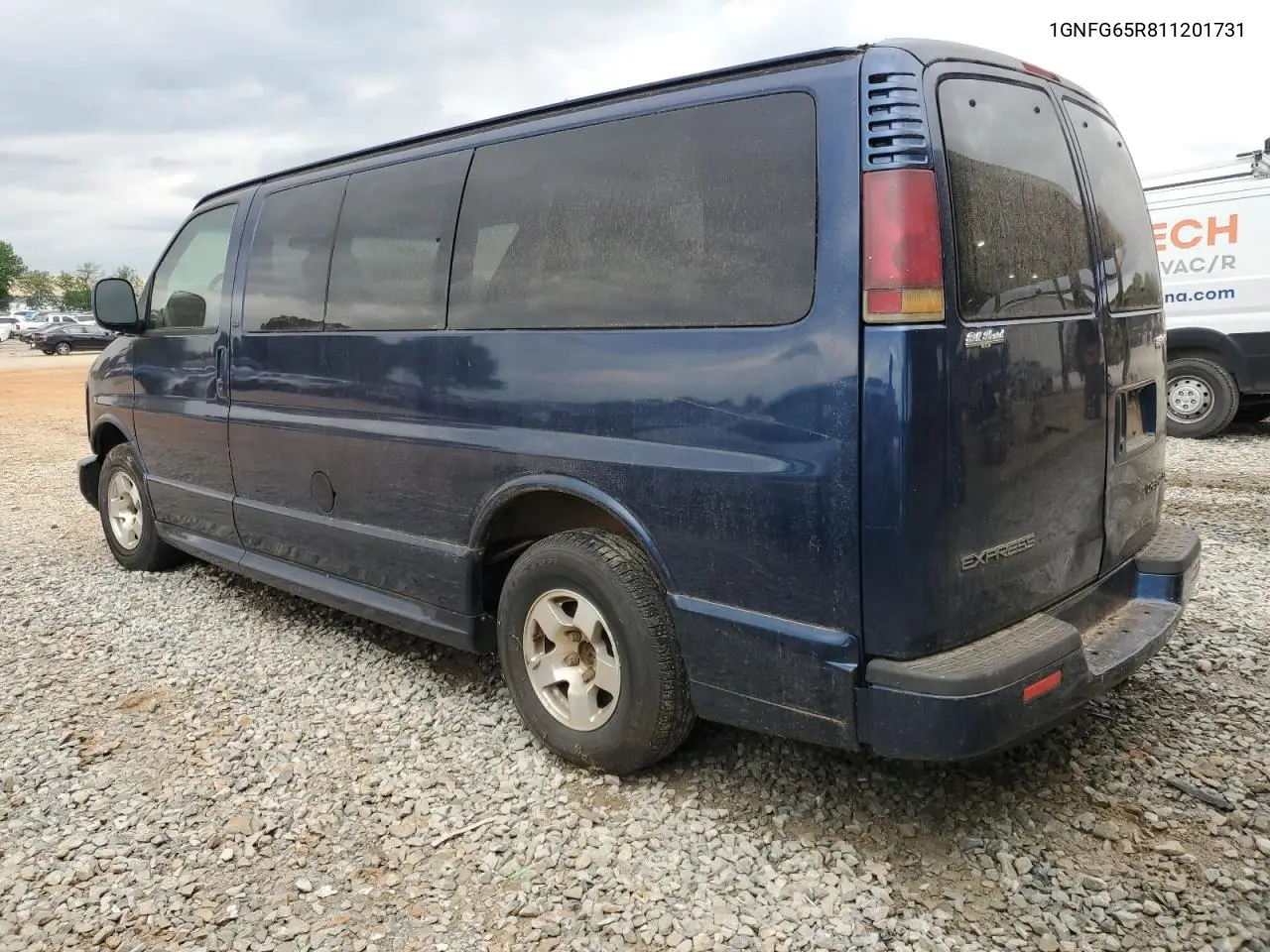 2001 Chevrolet Express G1500 VIN: 1GNFG65R811201731 Lot: 56220985