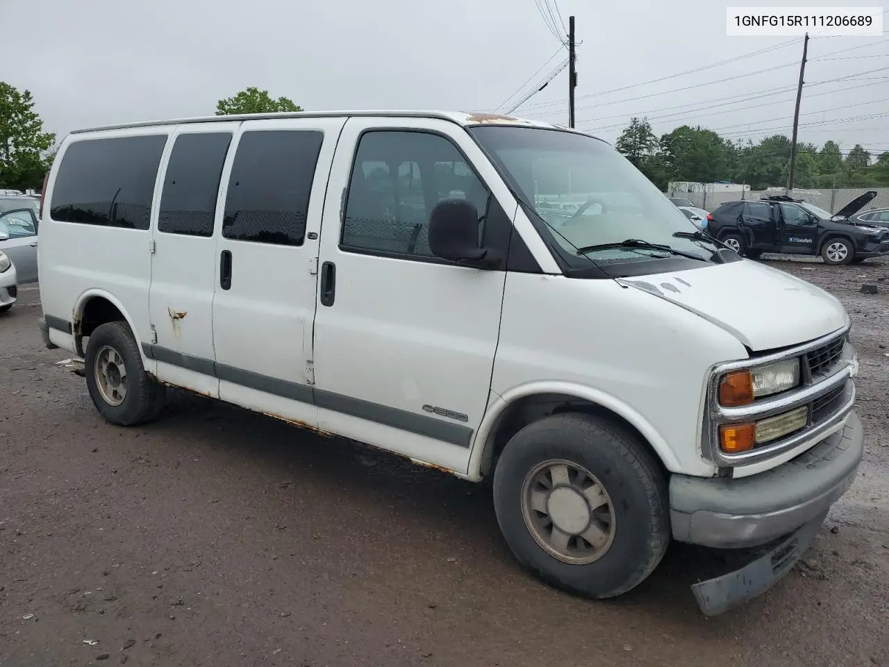 2001 Chevrolet Express G1500 VIN: 1GNFG15R111206689 Lot: 61071575