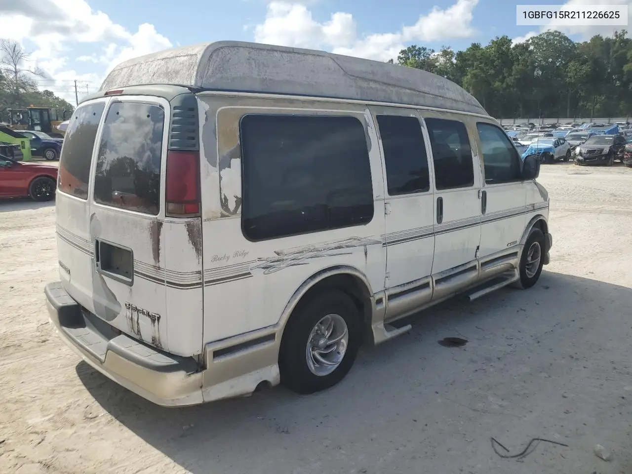 2001 Chevrolet Express G1500 VIN: 1GBFG15R211226625 Lot: 62291785