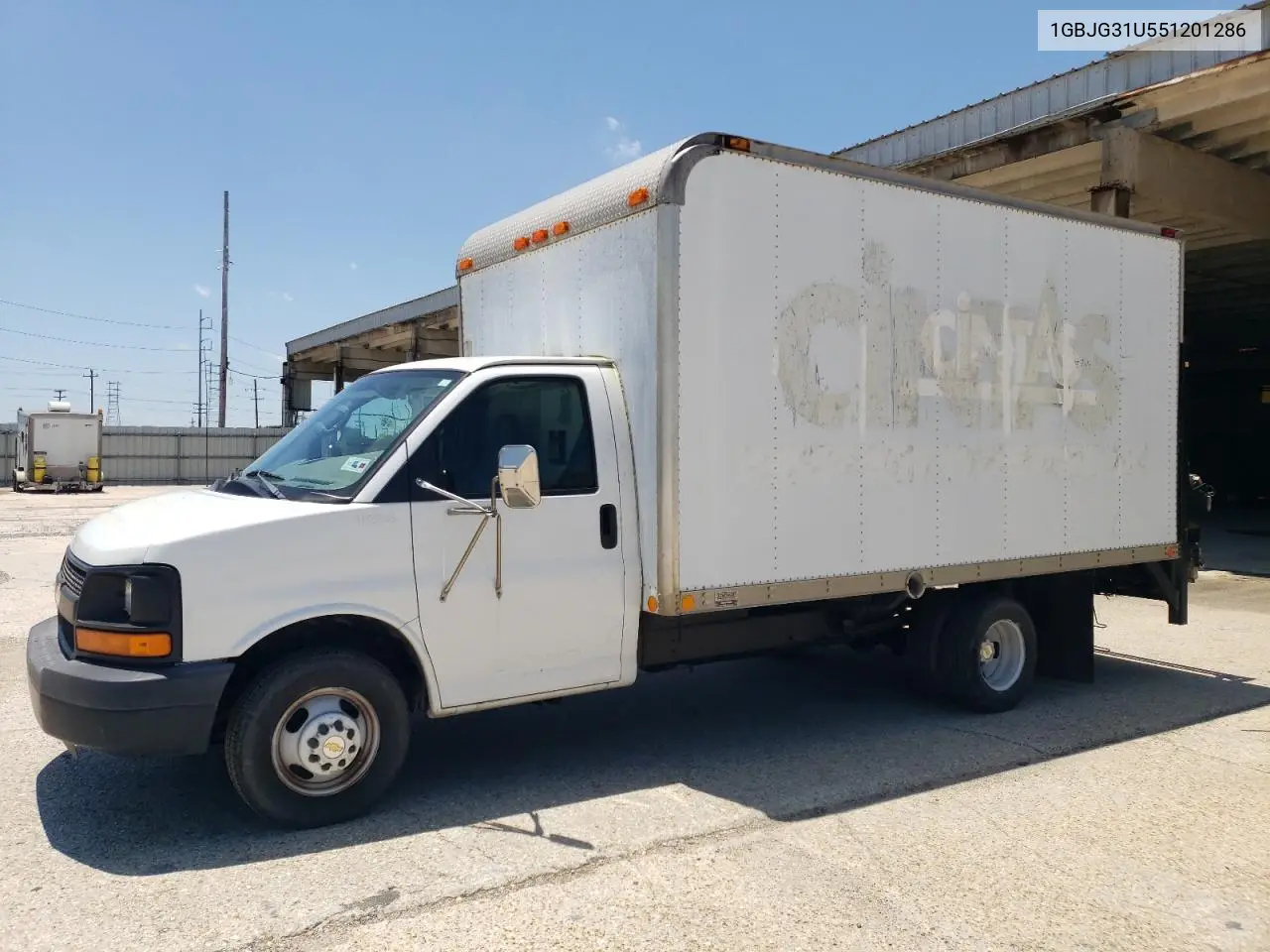 2005 Chevrolet Express G3500 VIN: 1GBJG31U551201286 Lot: 55933315