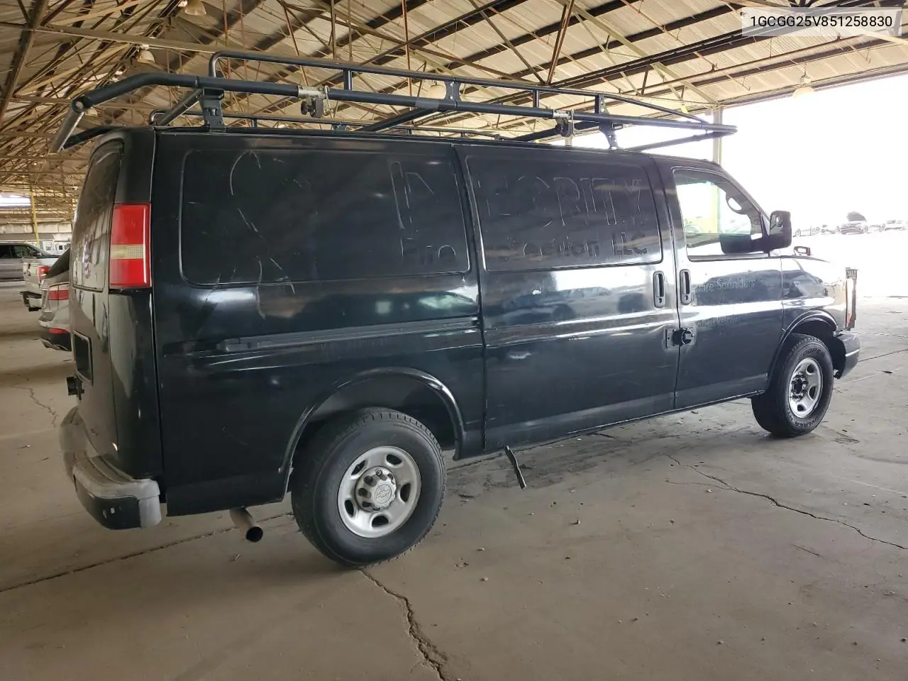 2005 Chevrolet Express G2500 VIN: 1GCGG25V851258830 Lot: 56986395