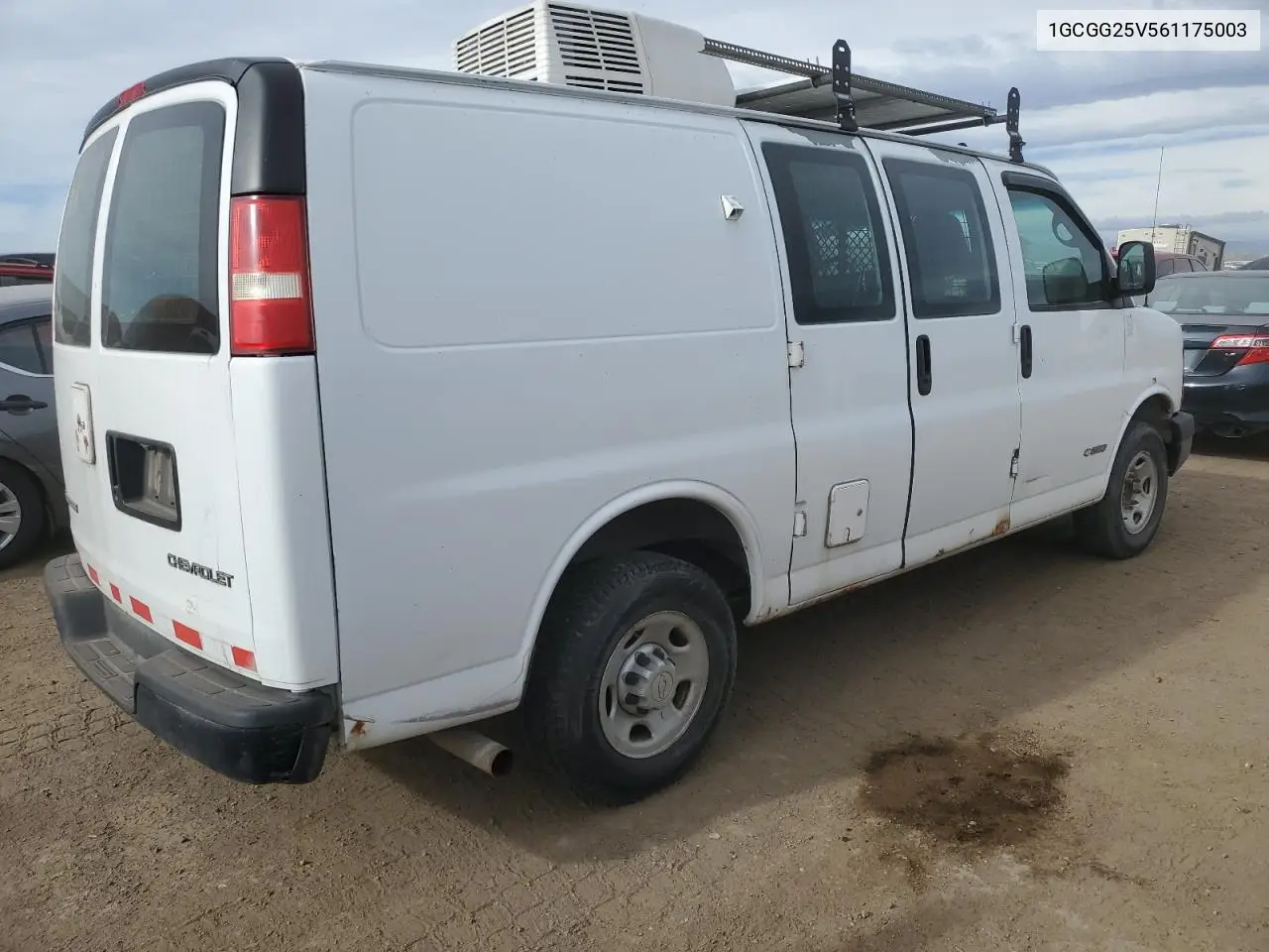 2006 Chevrolet Express G2500 VIN: 1GCGG25V561175003 Lot: 49011235