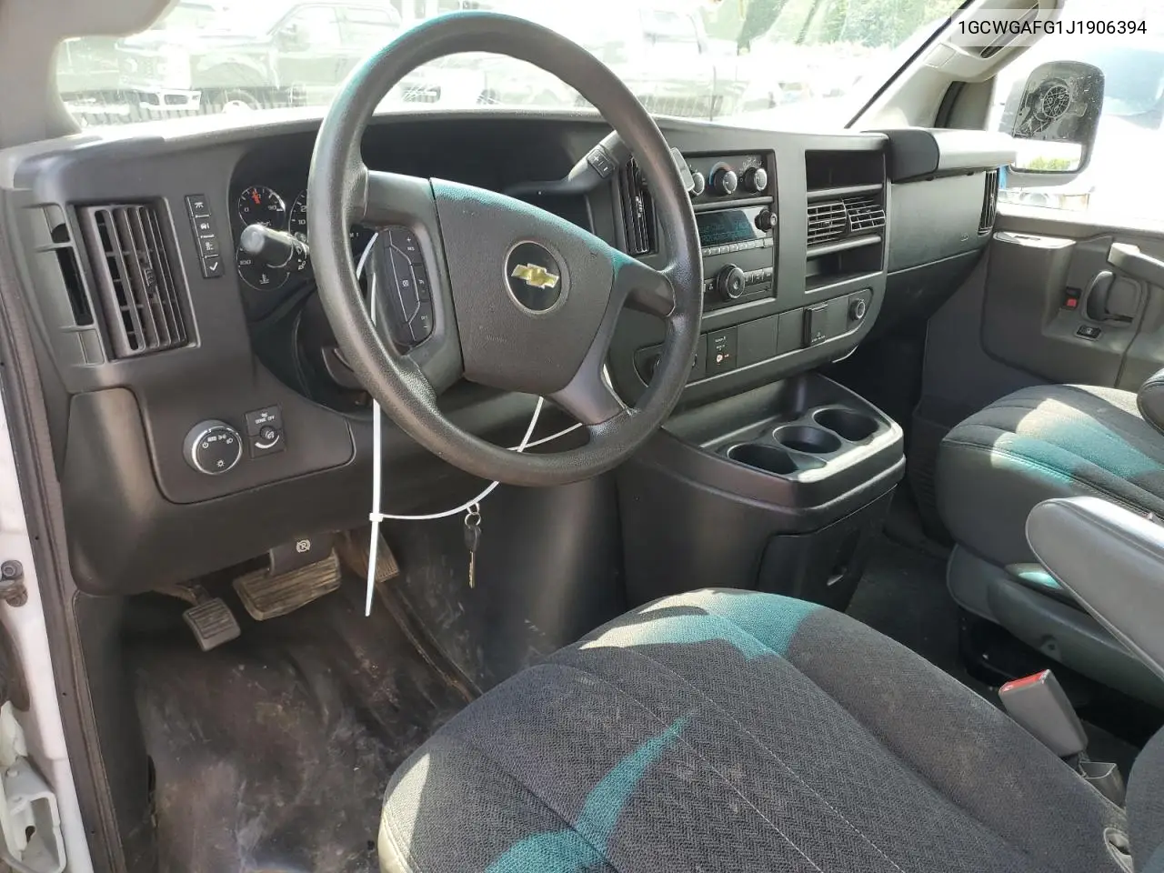 2018 Chevrolet Express G2500 VIN: 1GCWGAFG1J1906394 Lot: 56229455