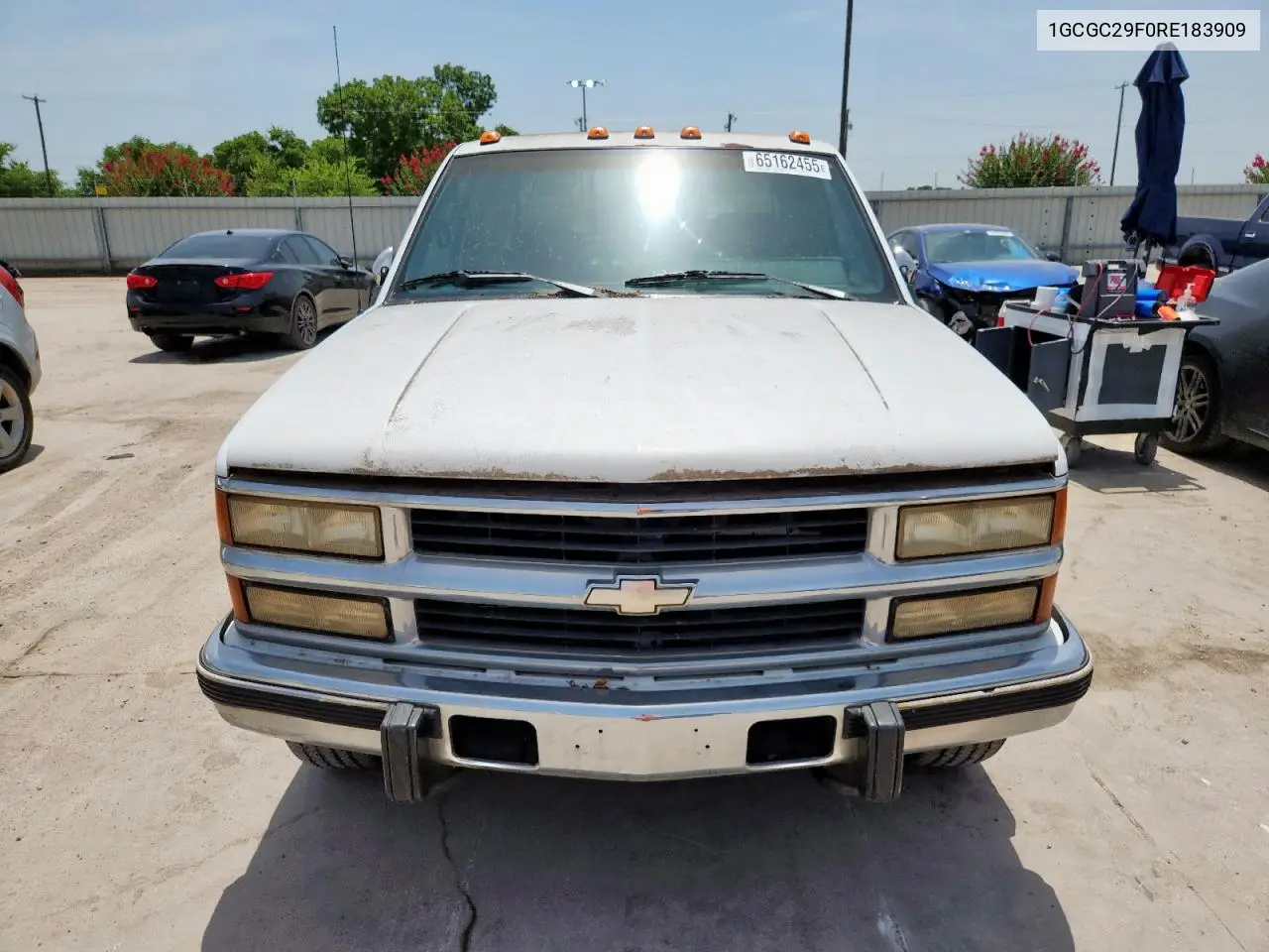 1994 Chevrolet Gmt-400 C2500 VIN: 1GCGC29F0RE183909 Lot: 65162455
