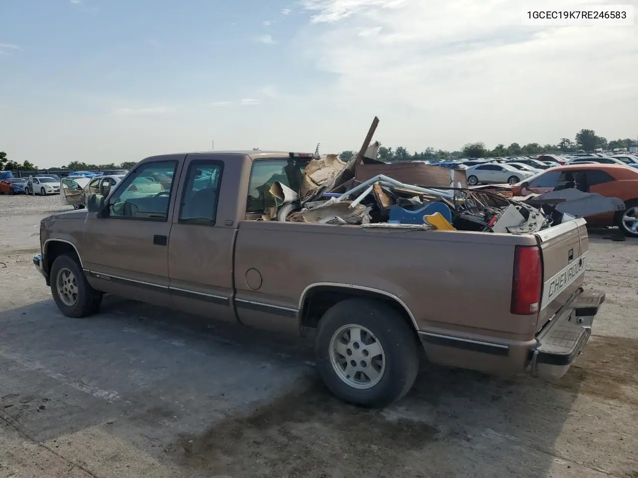 1994 Chevrolet Gmt-400 C1500 VIN: 1GCEC19K7RE246583 Lot: 65552325