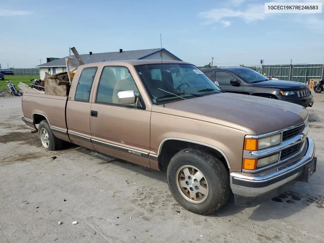 1994 Chevrolet Gmt-400 C1500 VIN: 1GCEC19K7RE246583 Lot: 65552325
