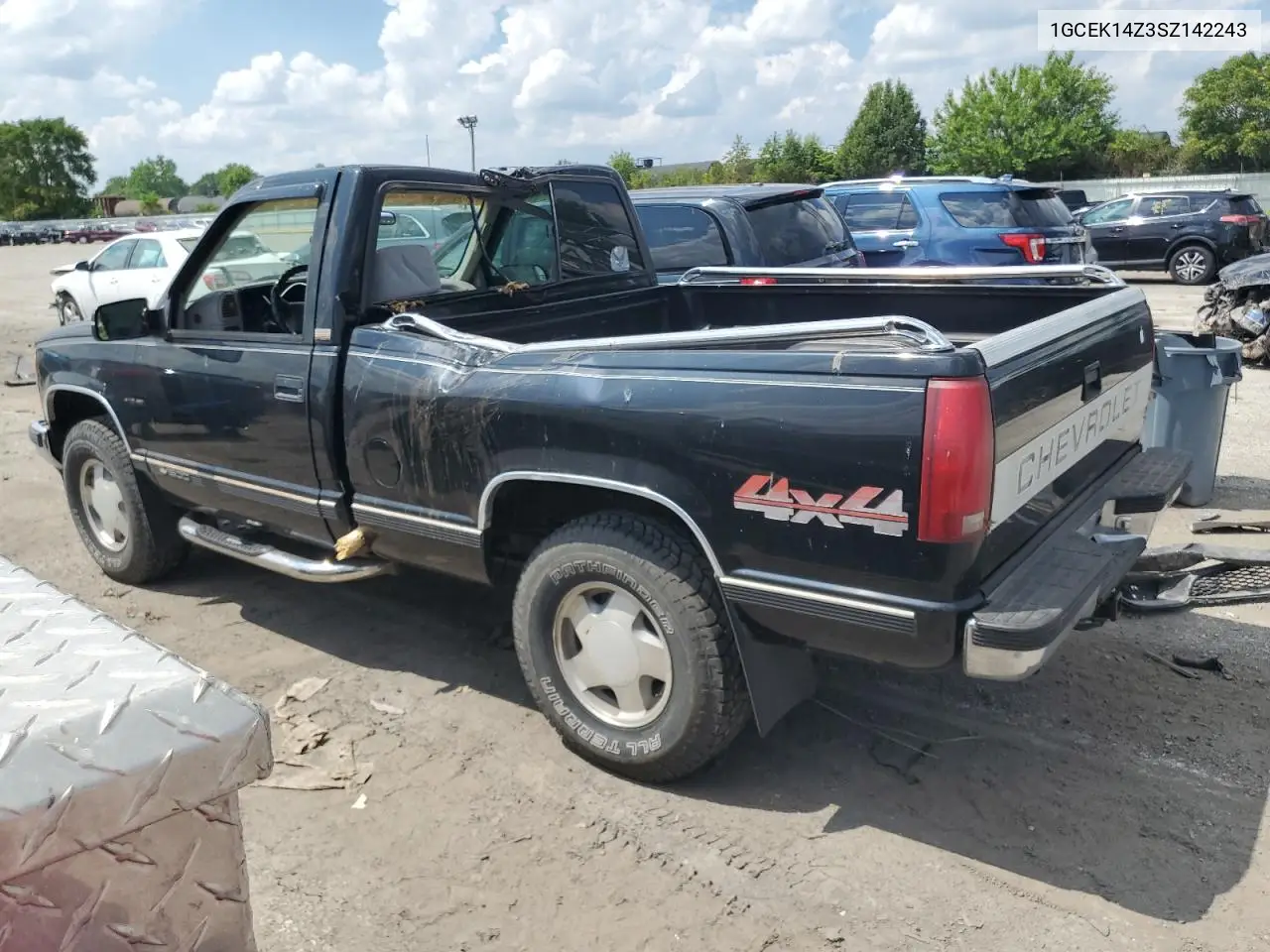 1995 Chevrolet Gmt-400 K1500 VIN: 1GCEK14Z3SZ142243 Lot: 64050495