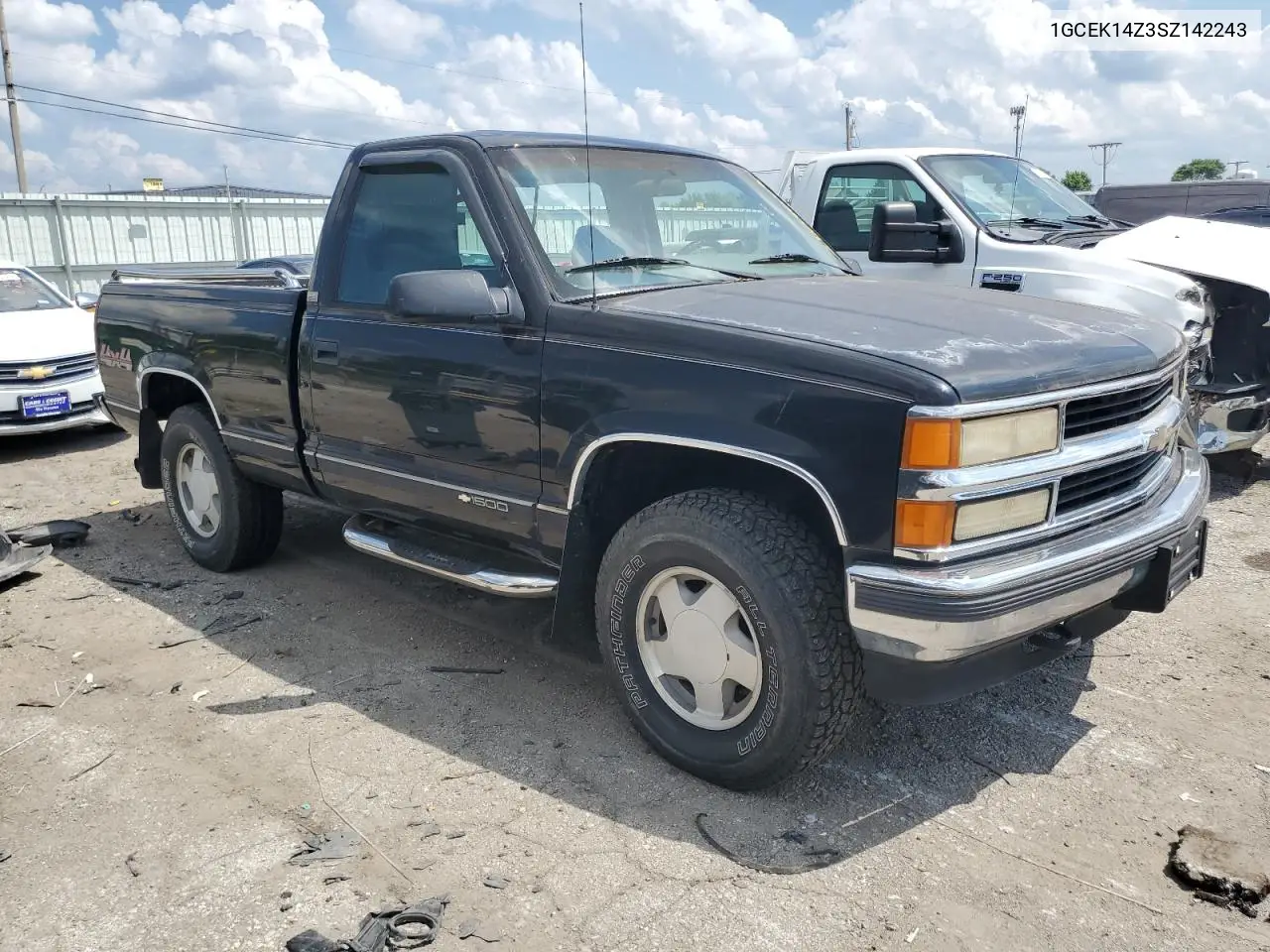 1995 Chevrolet Gmt-400 K1500 VIN: 1GCEK14Z3SZ142243 Lot: 64050495