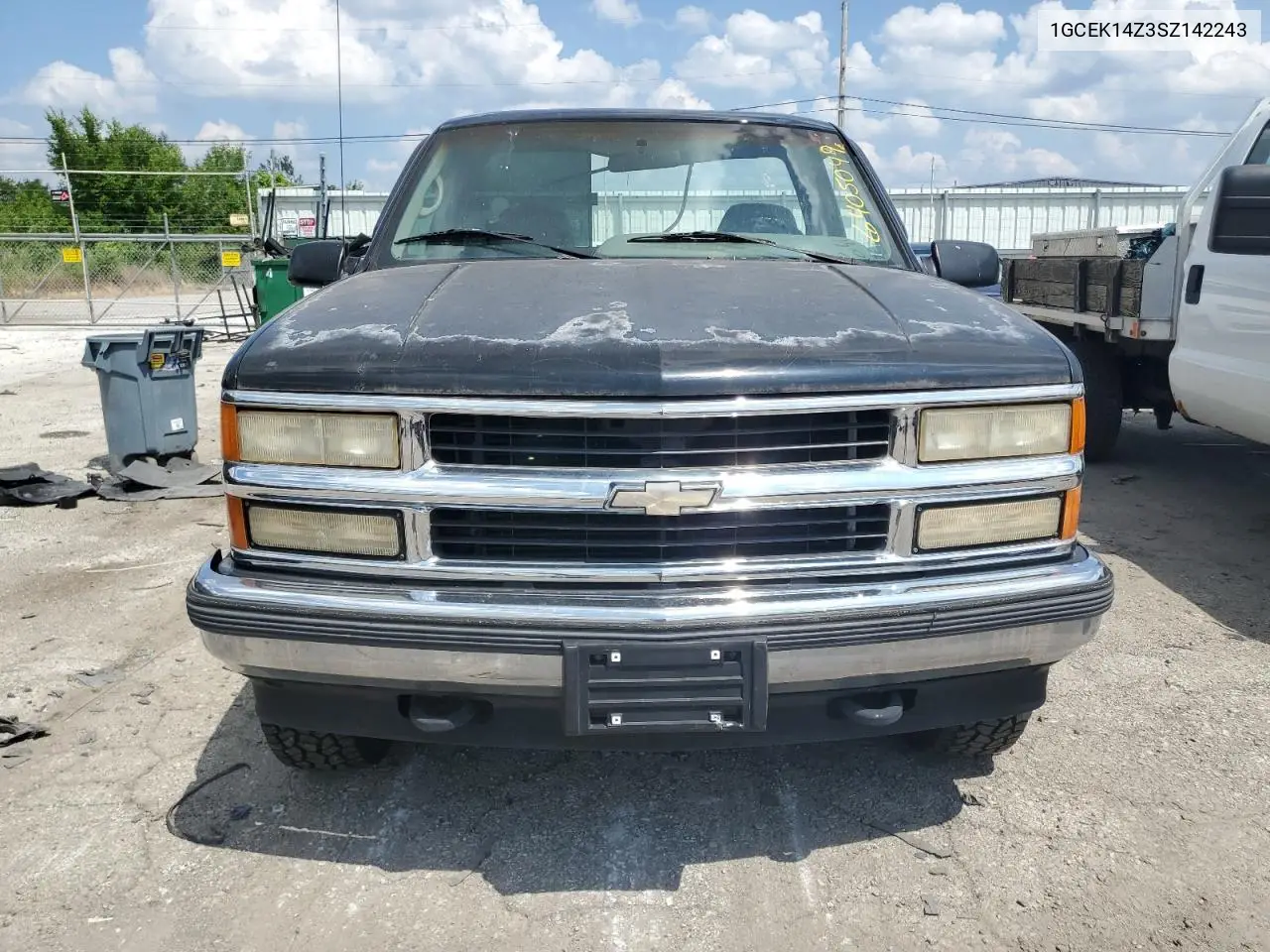 1995 Chevrolet Gmt-400 K1500 VIN: 1GCEK14Z3SZ142243 Lot: 64050495