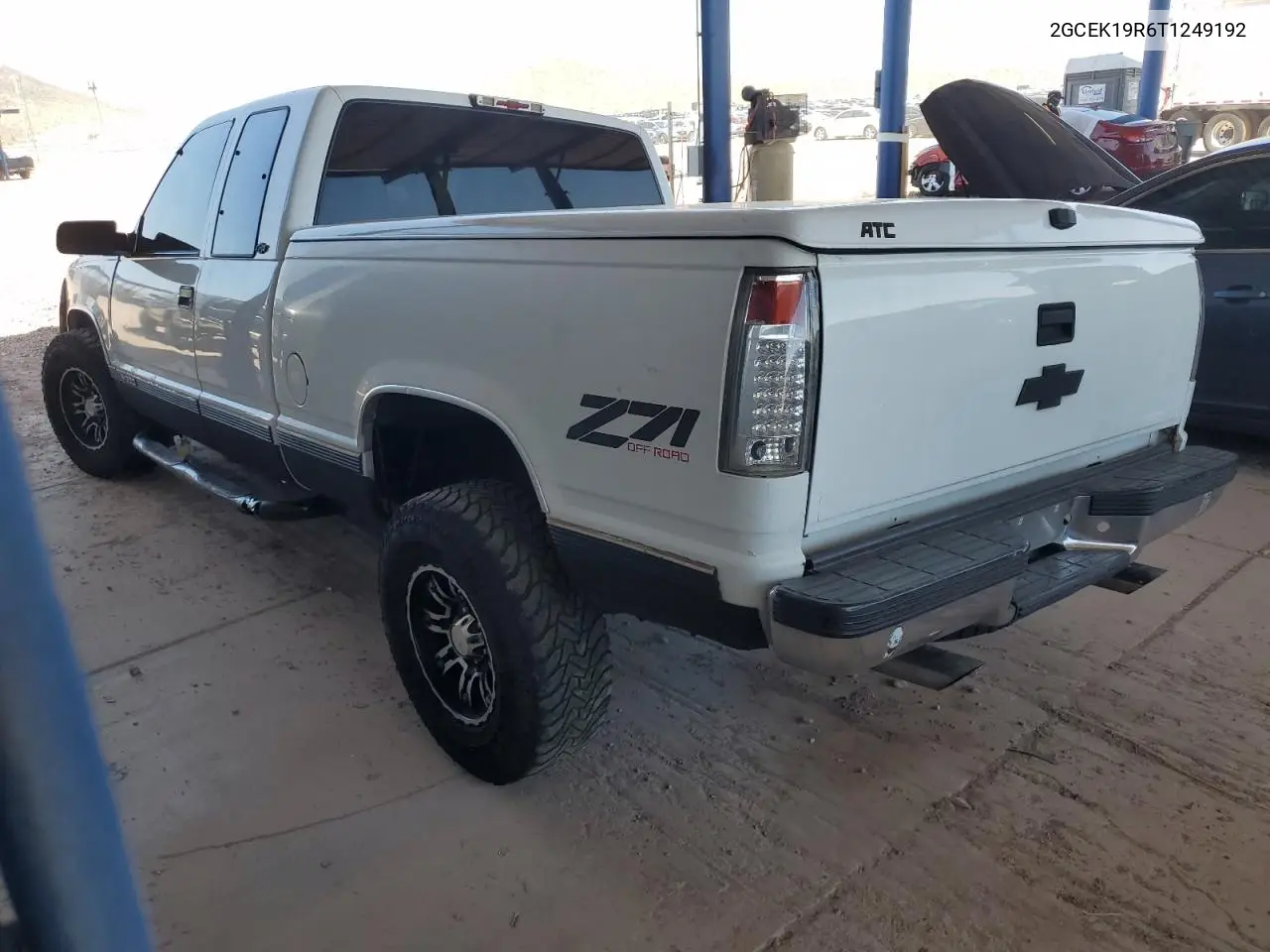 1996 Chevrolet Gmt-400 K1500 VIN: 2GCEK19R6T1249192 Lot: 56954435
