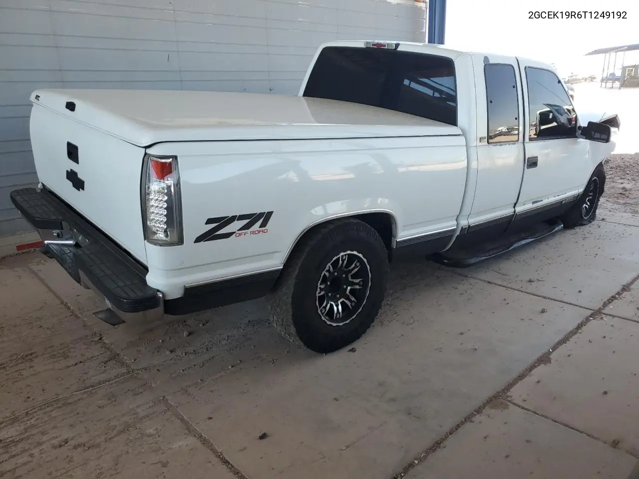 1996 Chevrolet Gmt-400 K1500 VIN: 2GCEK19R6T1249192 Lot: 56954435