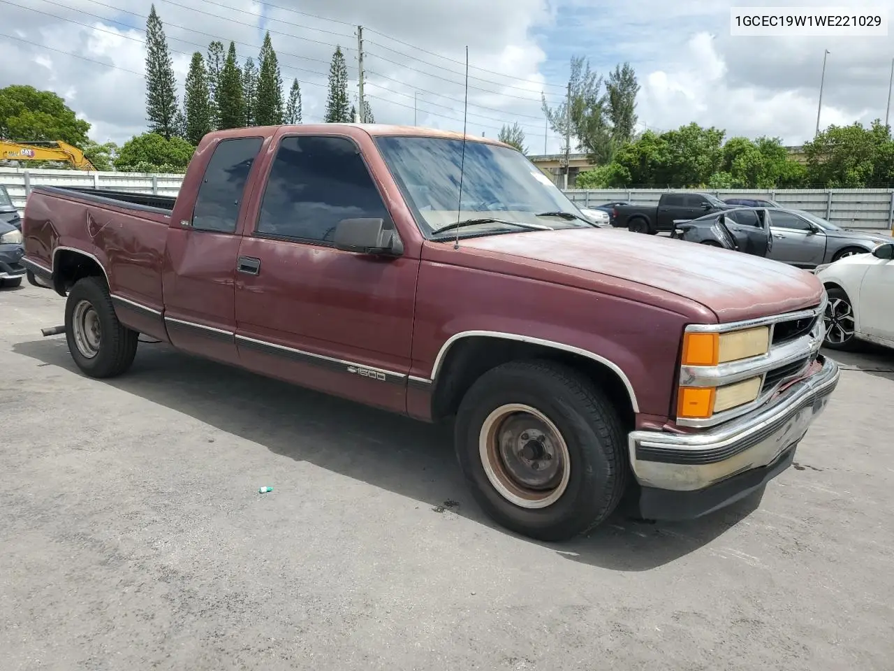 1998 Chevrolet Gmt-400 C1500 VIN: 1GCEC19W1WE221029 Lot: 65123275