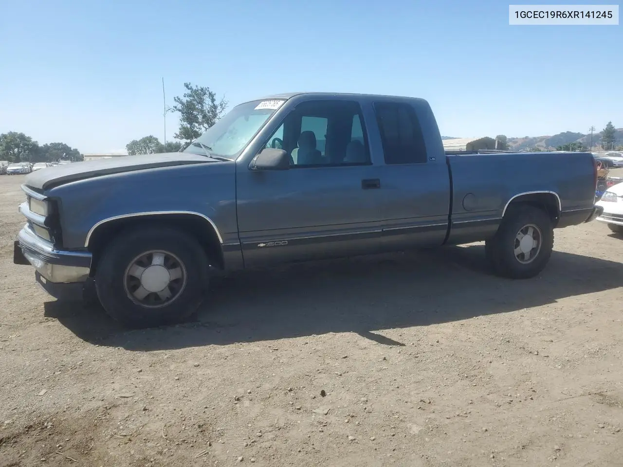 1999 Chevrolet Gmt-400 C1500 VIN: 1GCEC19R6XR141245 Lot: 65626765