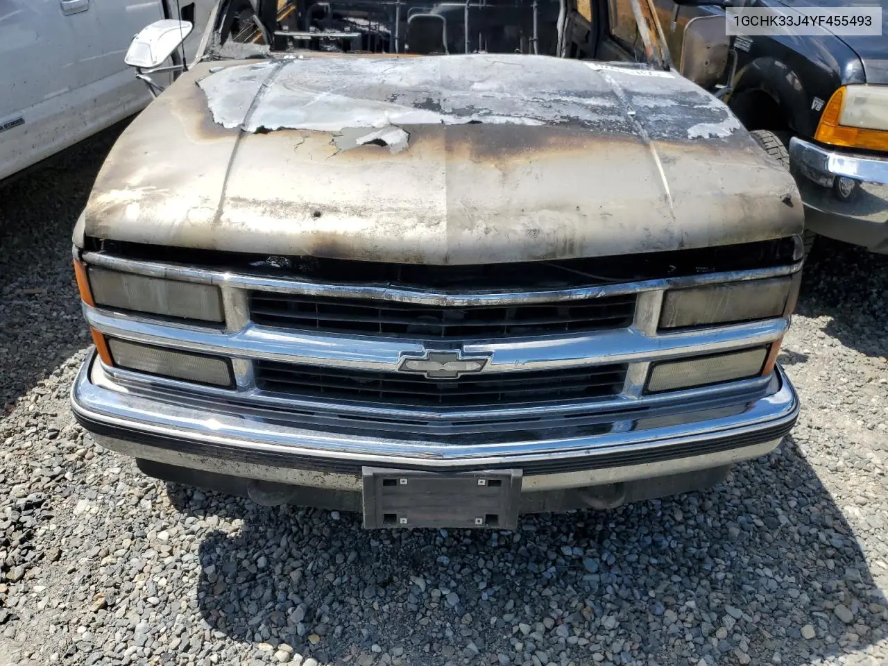 2000 Chevrolet Gmt-400 K3500 VIN: 1GCHK33J4YF455493 Lot: 62411765