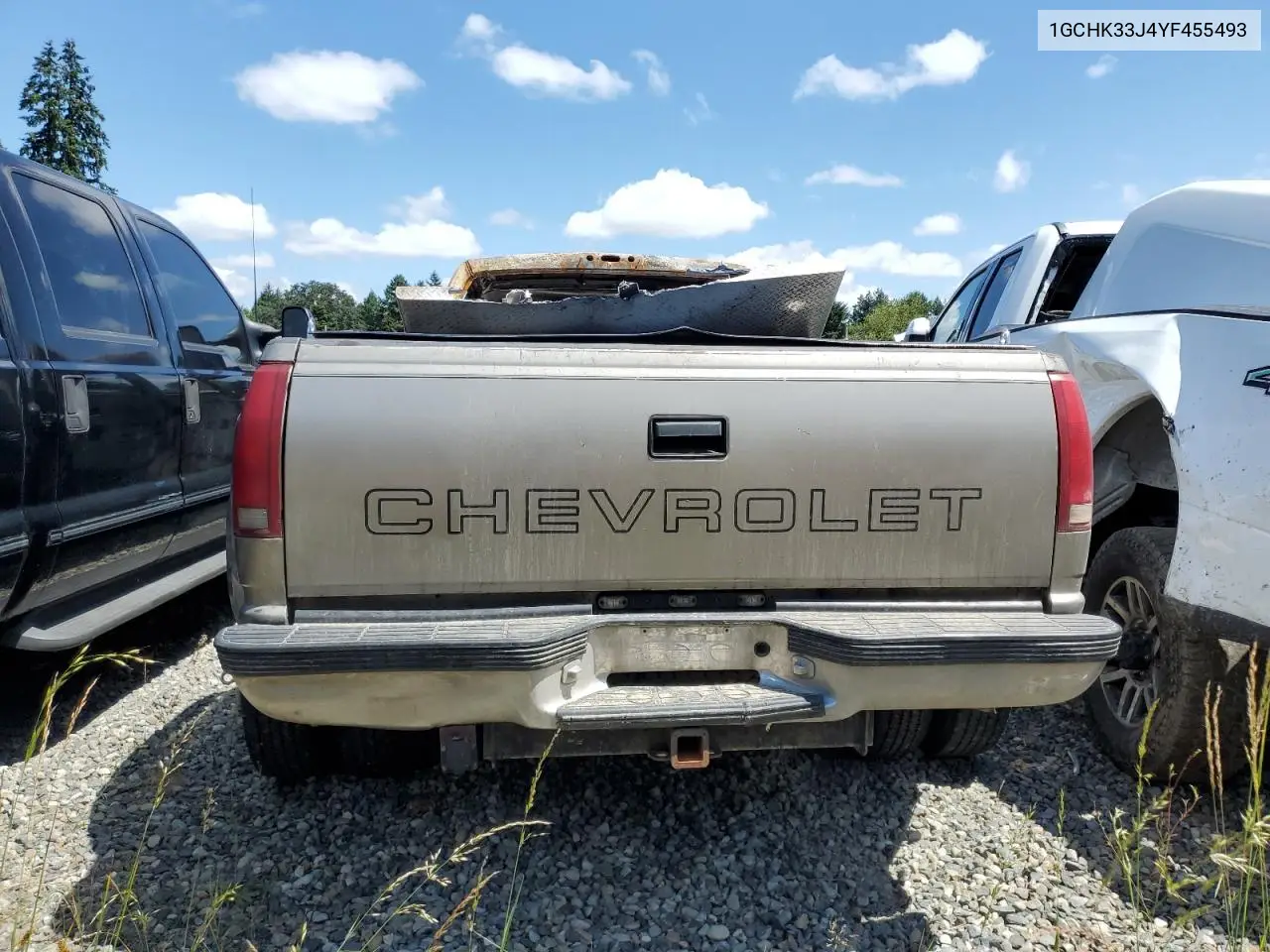 2000 Chevrolet Gmt-400 K3500 VIN: 1GCHK33J4YF455493 Lot: 62411765