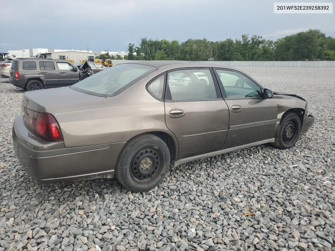 2003 Chevrolet Impala VIN: 2G1WF52E239258392 Lot: 61930685