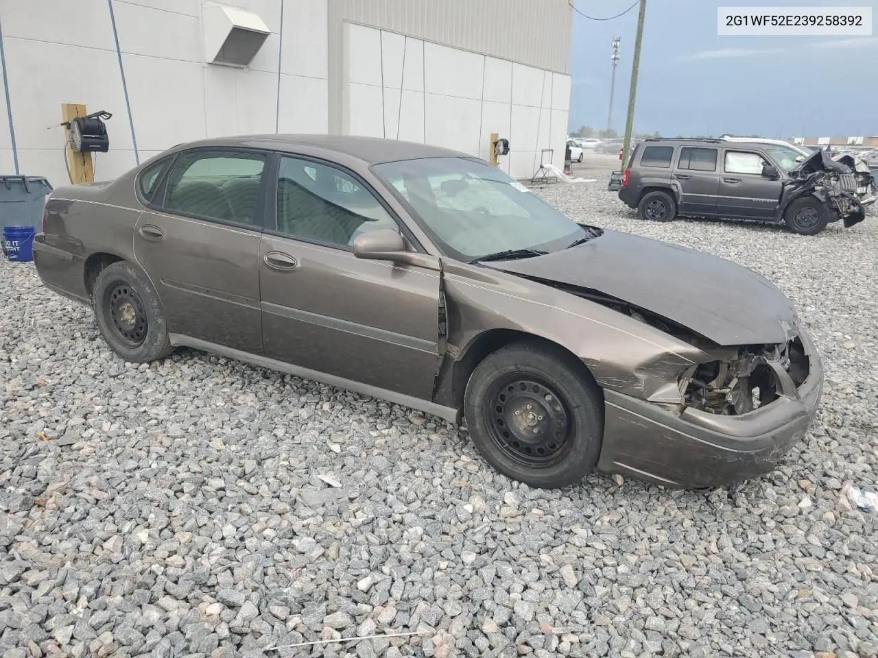 2003 Chevrolet Impala VIN: 2G1WF52E239258392 Lot: 61930685