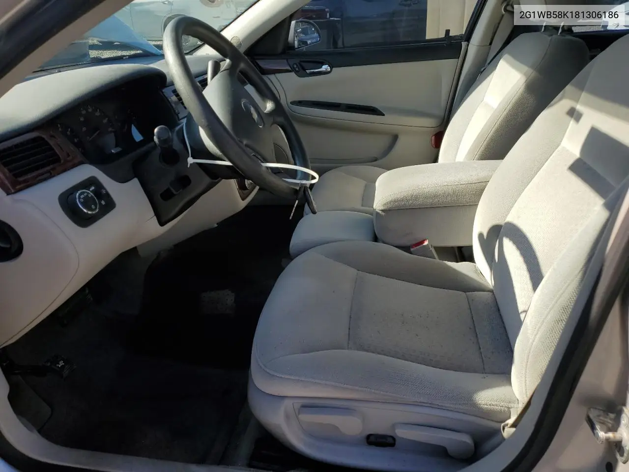 2008 Chevrolet Impala Ls VIN: 2G1WB58K181306186 Lot: 62670325