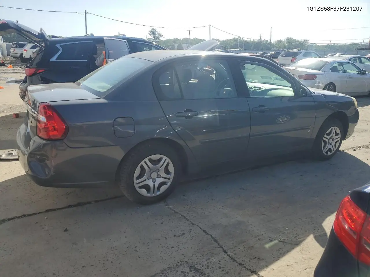 2007 Chevrolet Malibu Ls VIN: 1G1ZS58F37F231207 Lot: 61932265