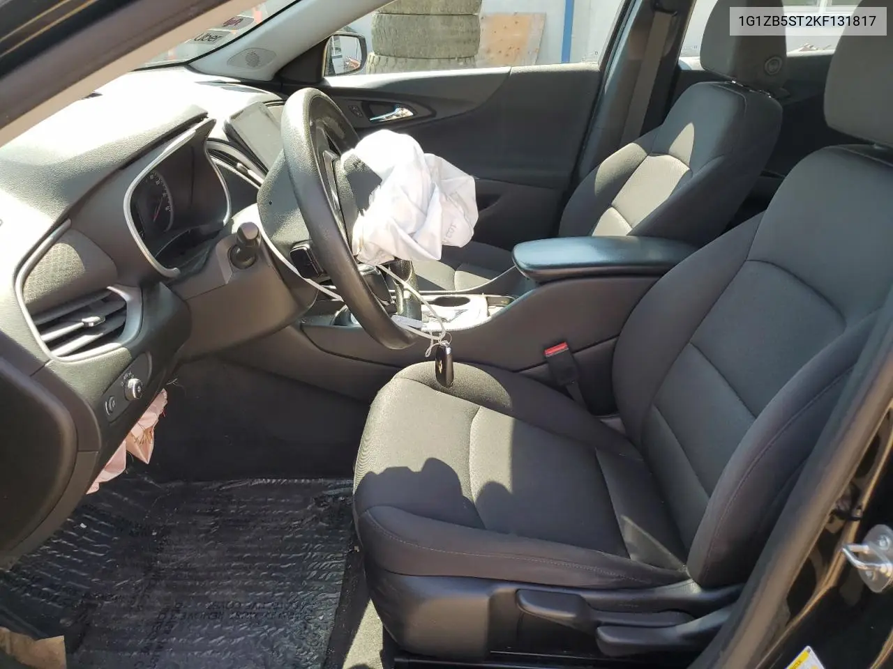 2019 Chevrolet Malibu Ls VIN: 1G1ZB5ST2KF131817 Lot: 62232565