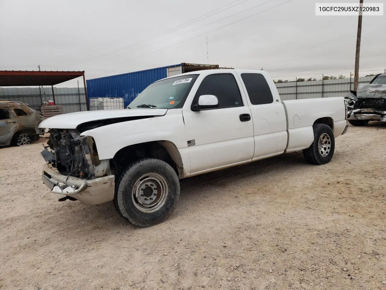 1999 Chevrolet Silverado C2500 VIN: 1GCFC29U5XZ120983 Lot: 50229435