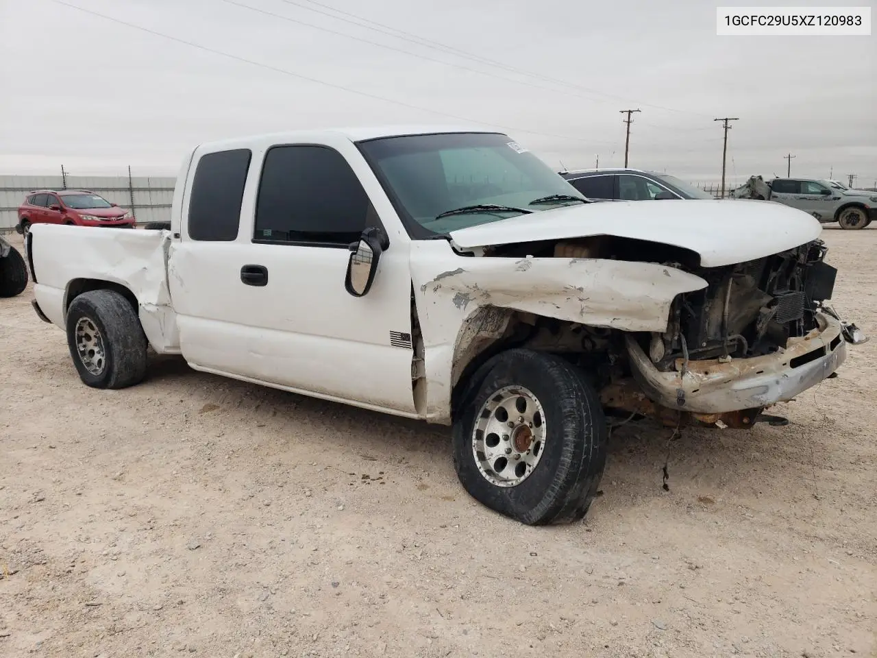 1999 Chevrolet Silverado C2500 VIN: 1GCFC29U5XZ120983 Lot: 50229435
