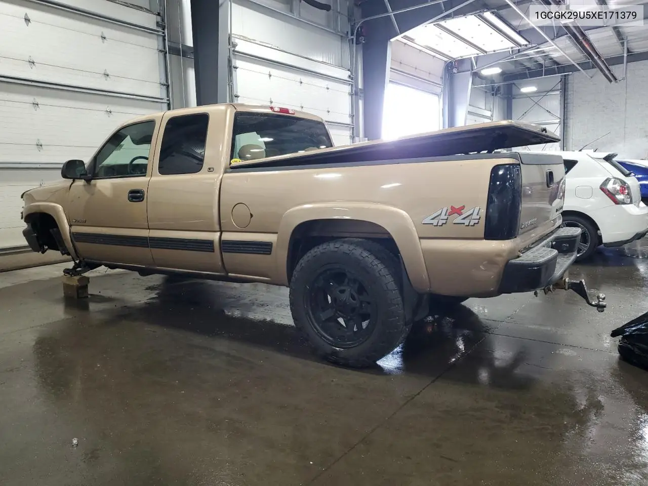 1999 Chevrolet Silverado K2500 VIN: 1GCGK29U5XE171379 Lot: 62301075