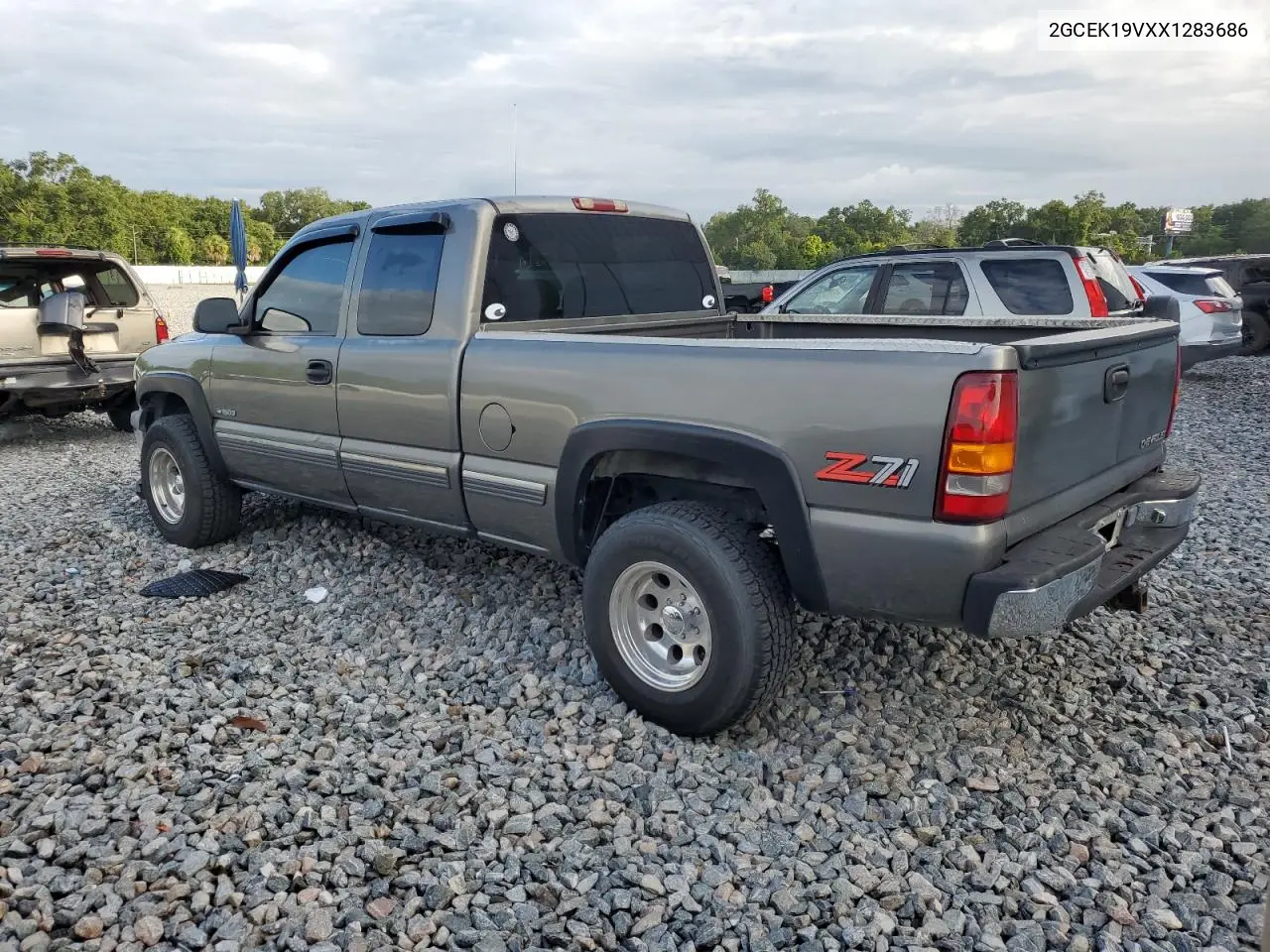 1999 Chevrolet Silverado K1500 VIN: 2GCEK19VXX1283686 Lot: 62828895