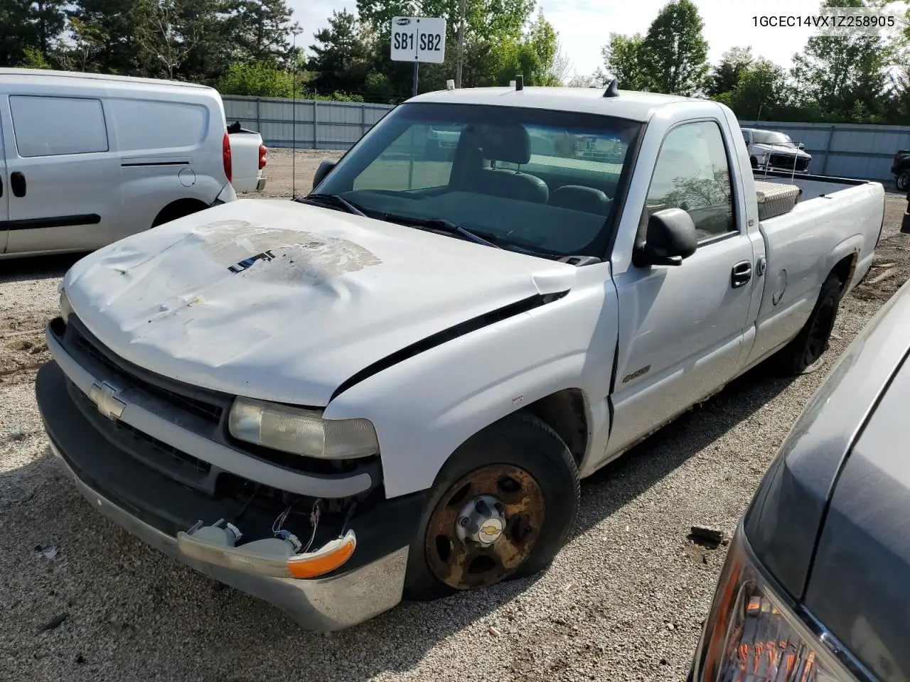 2001 Chevrolet Silverado C1500 VIN: 1GCEC14VX1Z258905 Lot: 57103825