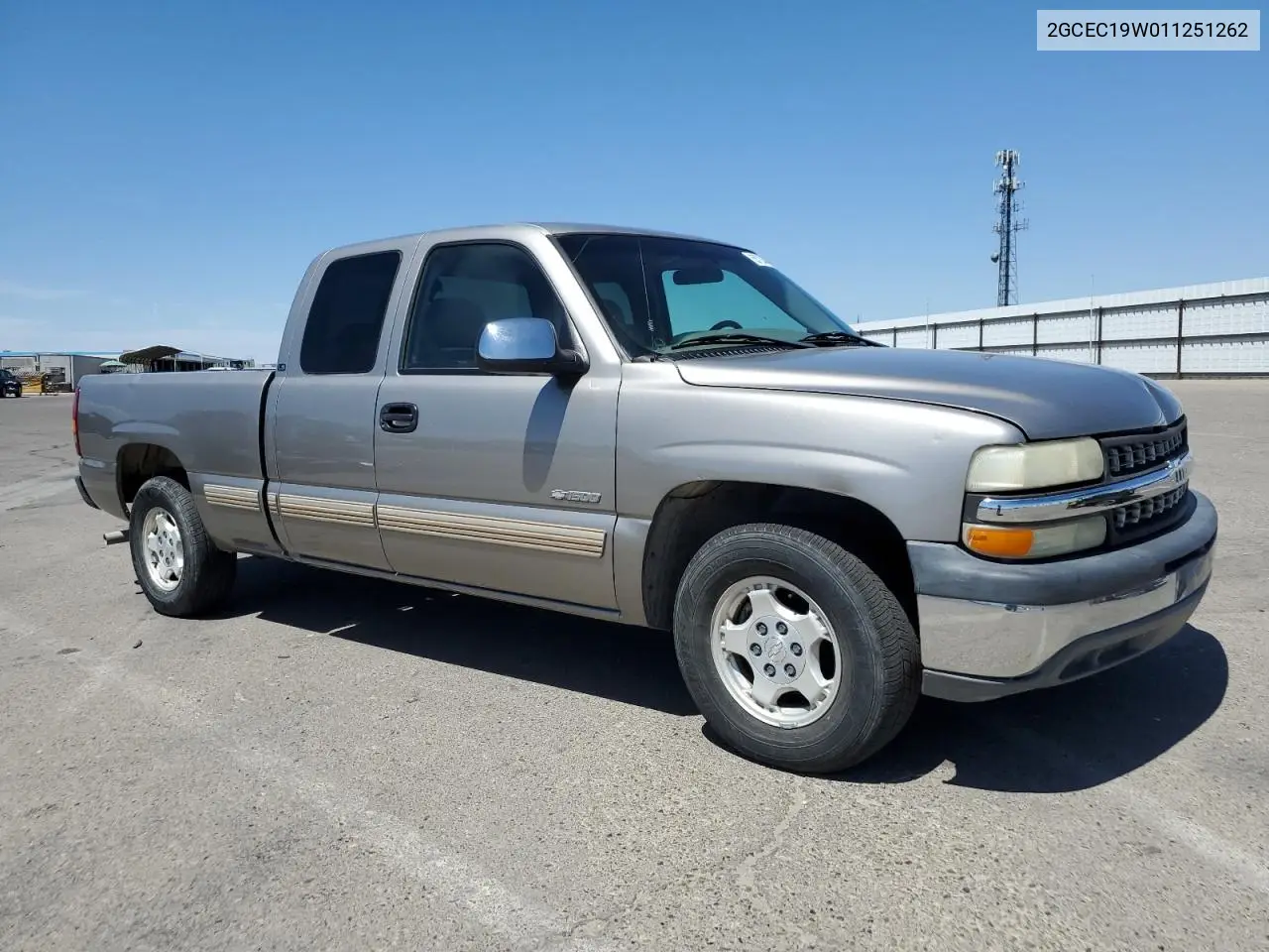 2001 Chevrolet Silverado C1500 VIN: 2GCEC19W011251262 Lot: 65724445