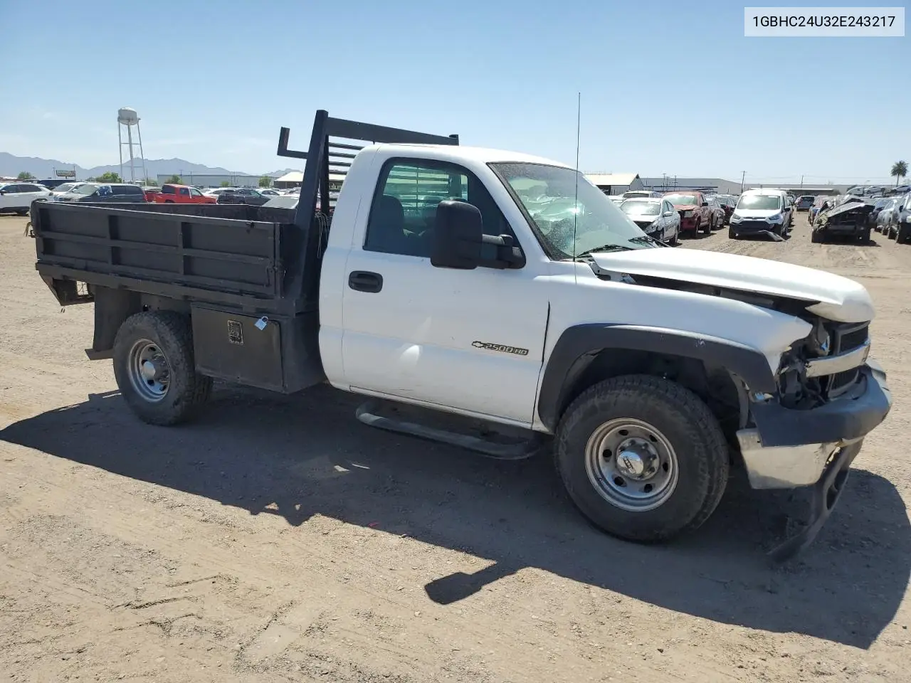 2002 Chevrolet Silverado C2500 Heavy Duty VIN: 1GBHC24U32E243217 Lot: 55360705