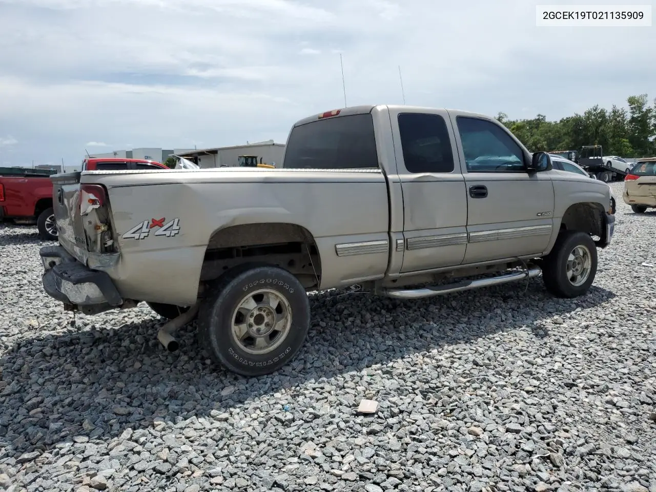 2002 Chevrolet Silverado K1500 VIN: 2GCEK19T021135909 Lot: 65130645