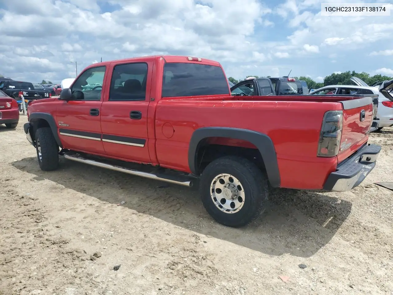 2003 Chevrolet Silverado C2500 Heavy Duty VIN: 1GCHC23133F138174 Lot: 62109905