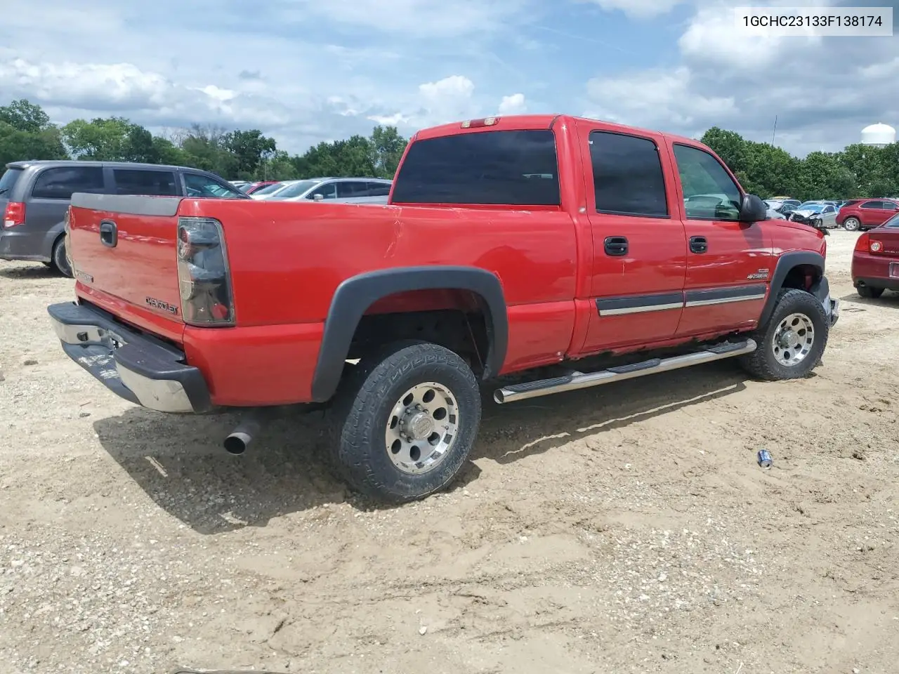 2003 Chevrolet Silverado C2500 Heavy Duty VIN: 1GCHC23133F138174 Lot: 62109905
