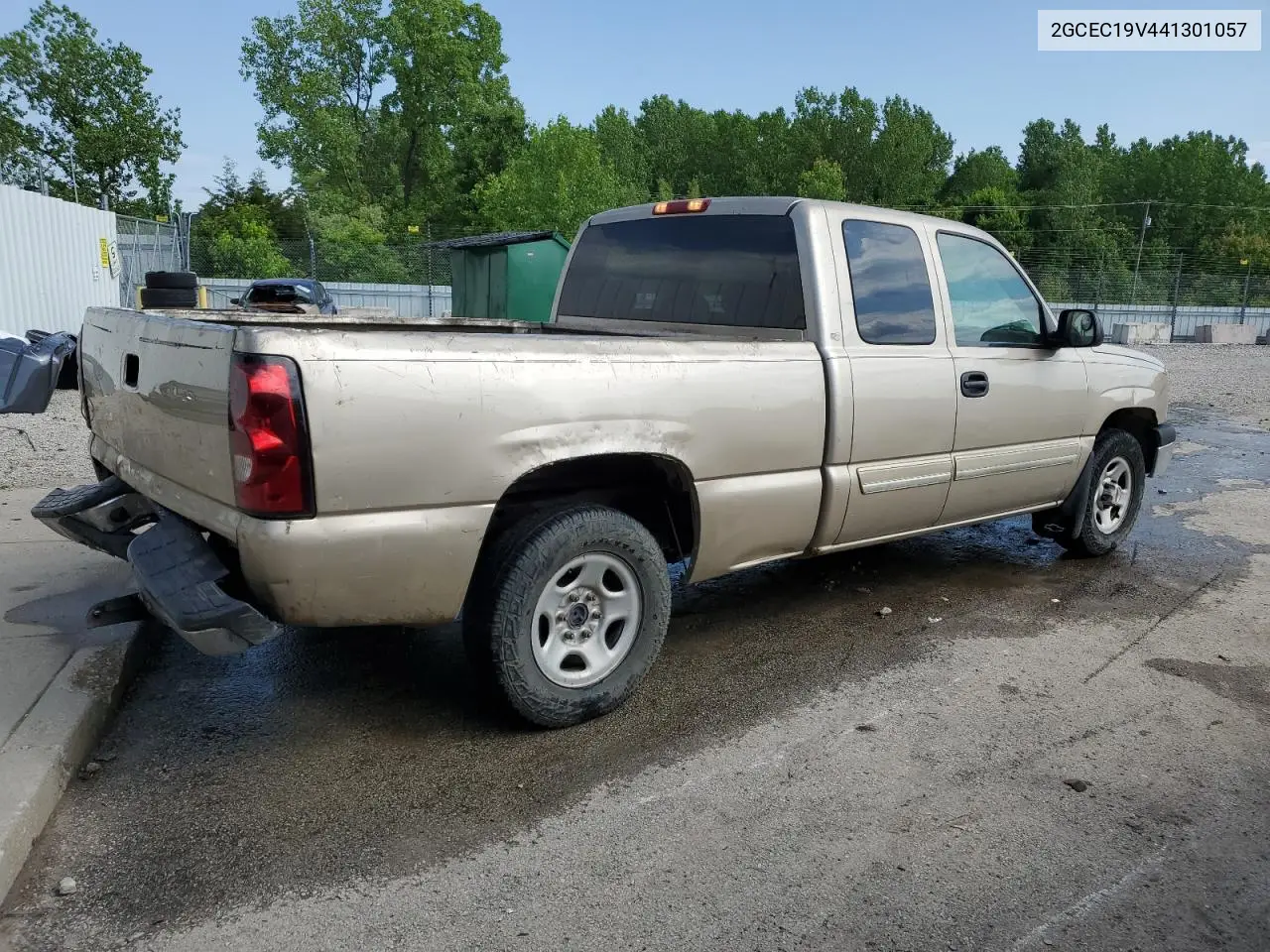 2004 Chevrolet Silverado C1500 VIN: 2GCEC19V441301057 Lot: 58811245