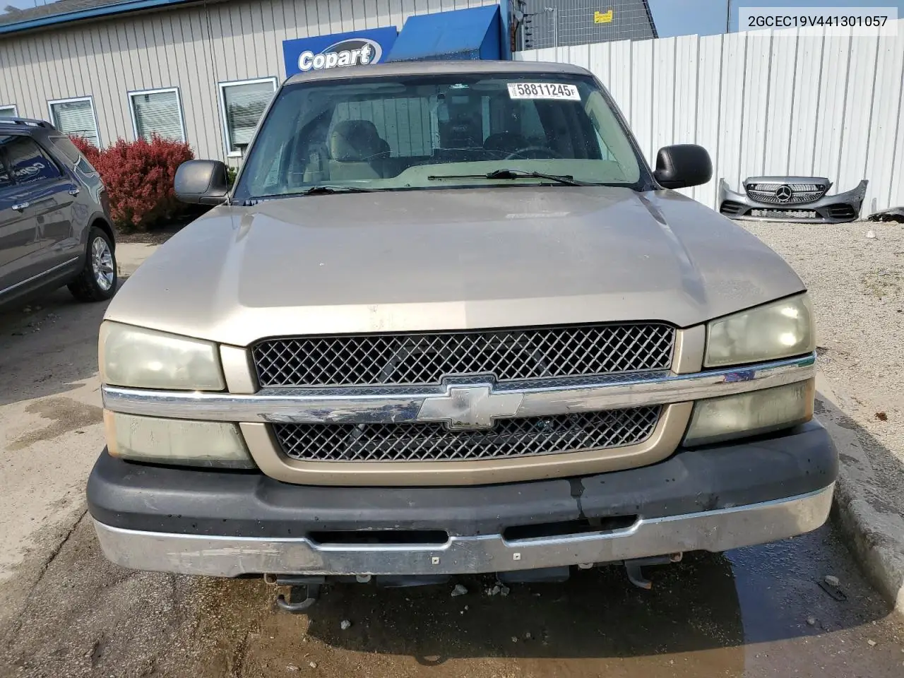2004 Chevrolet Silverado C1500 VIN: 2GCEC19V441301057 Lot: 58811245