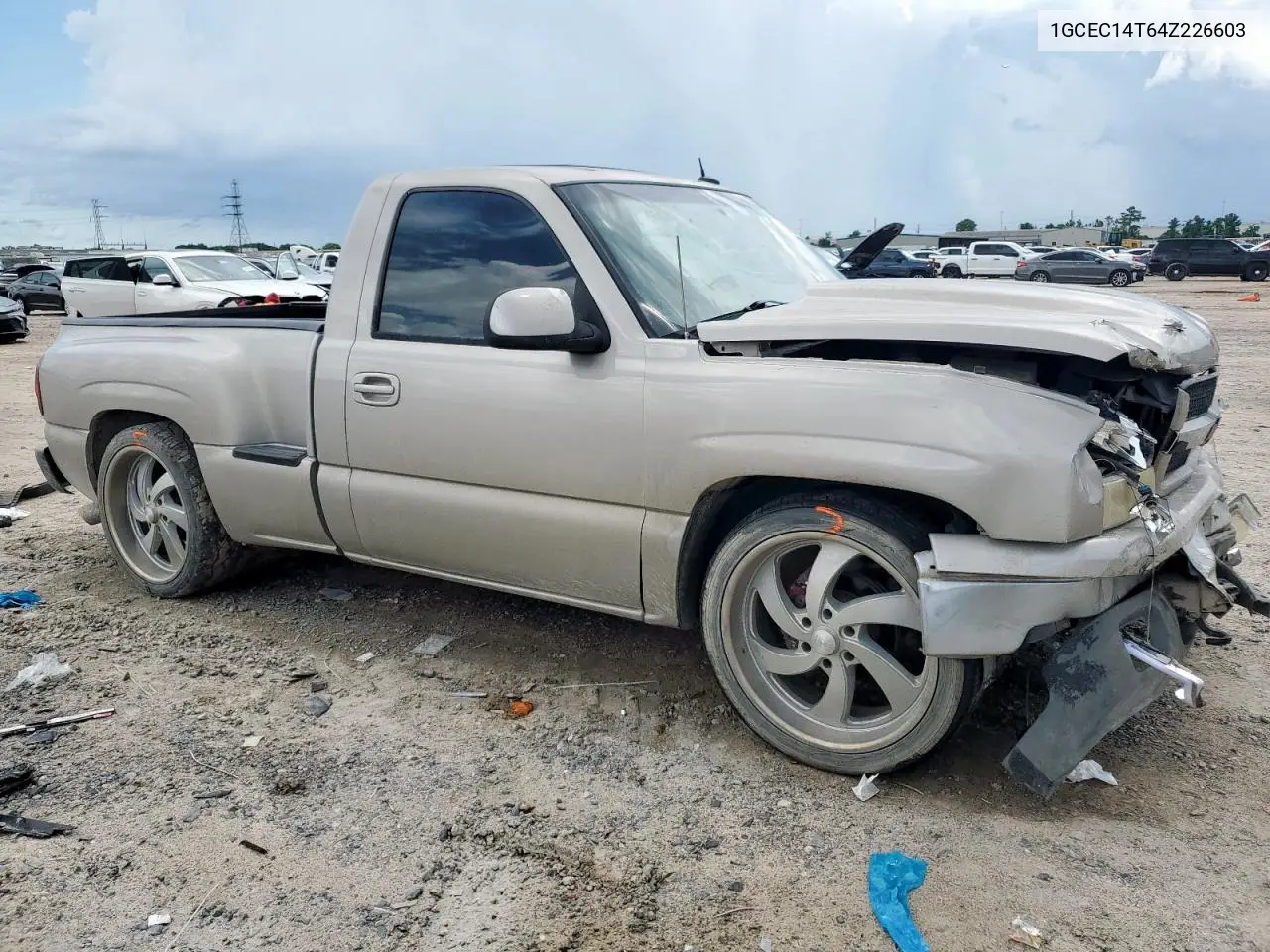 2004 Chevrolet Silverado C1500 VIN: 1GCEC14T64Z226603 Lot: 62922365