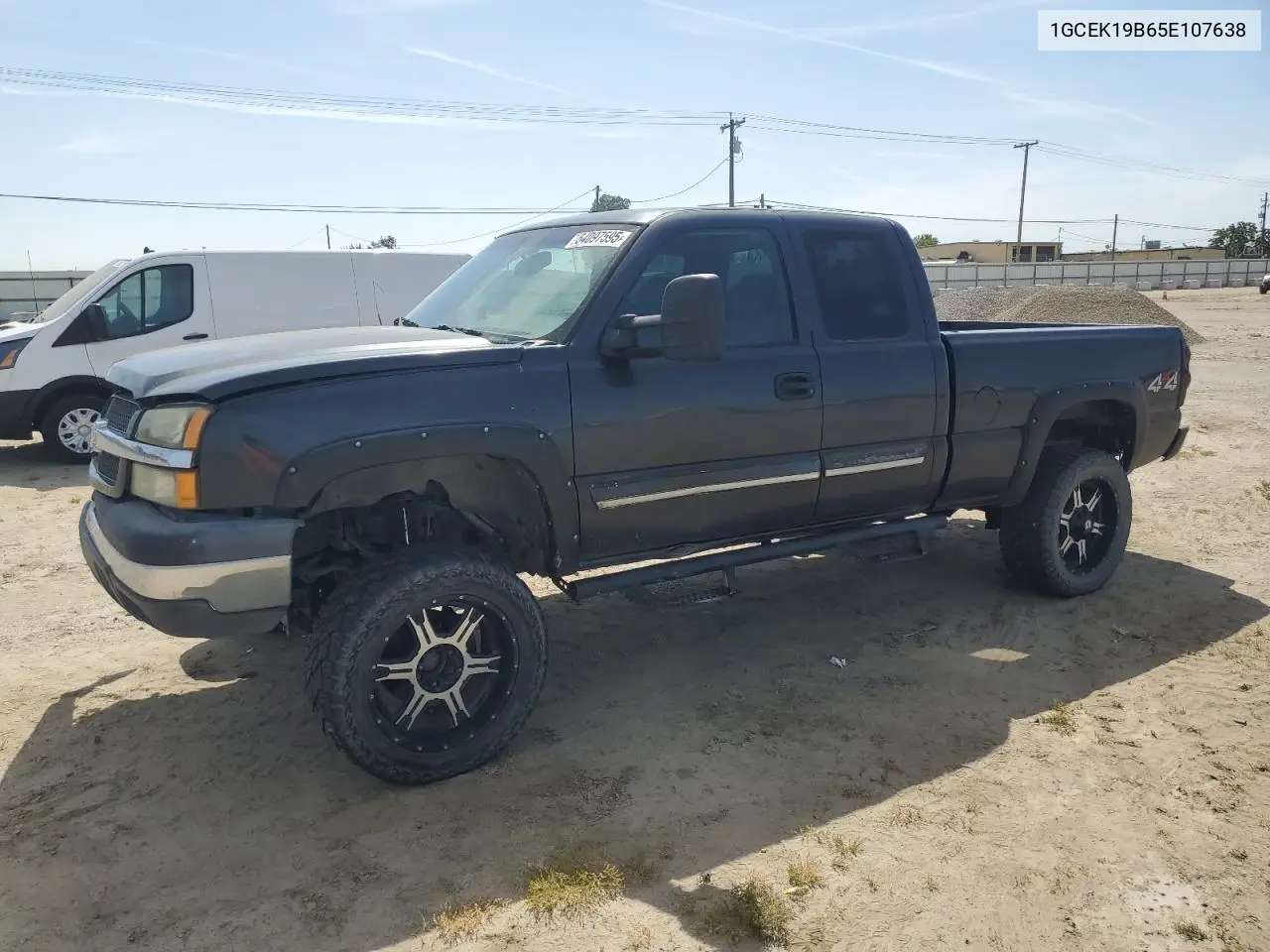 2005 Chevrolet Silverado K1500 VIN: 1GCEK19B65E107638 Lot: 54097595