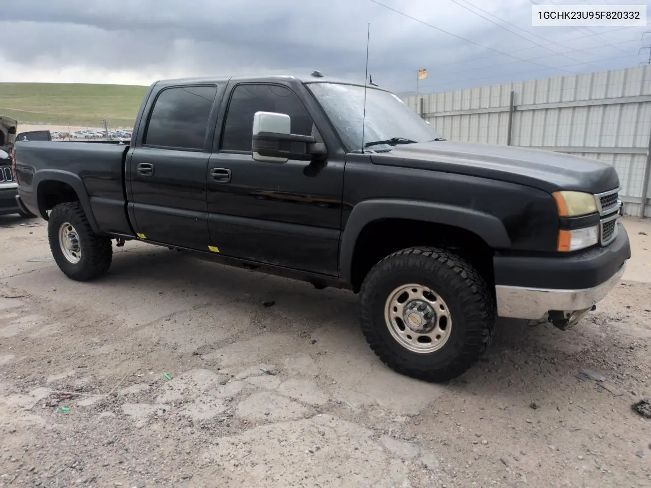 2005 Chevrolet Silverado K2500 Heavy Duty VIN: 1GCHK23U95F820332 Lot: 56718705