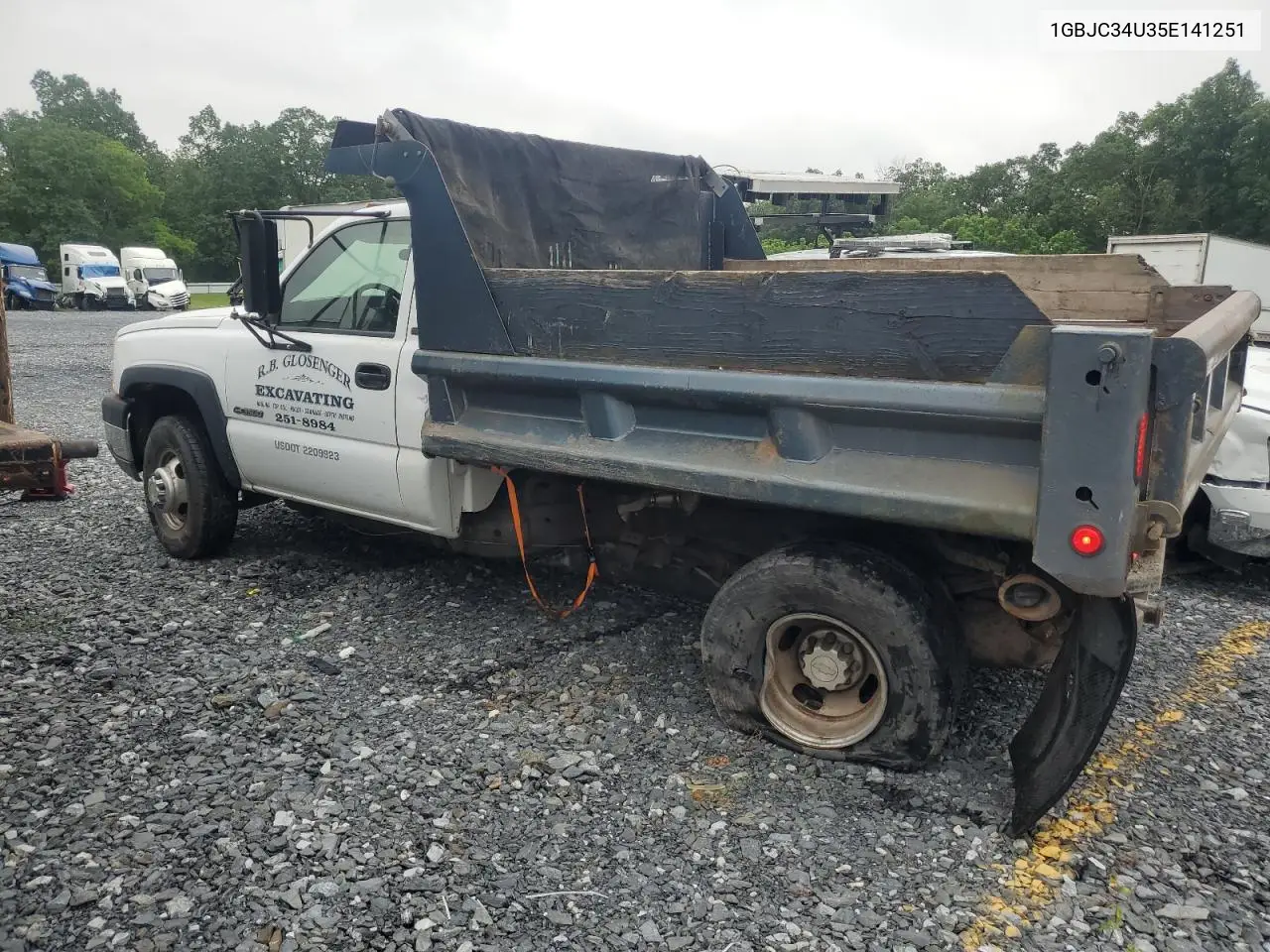 2005 Chevrolet Silverado C3500 VIN: 1GBJC34U35E141251 Lot: 62311945